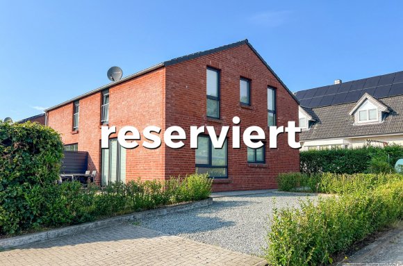 Zwei neuwertige Doppelhaushälften bei Gettorf