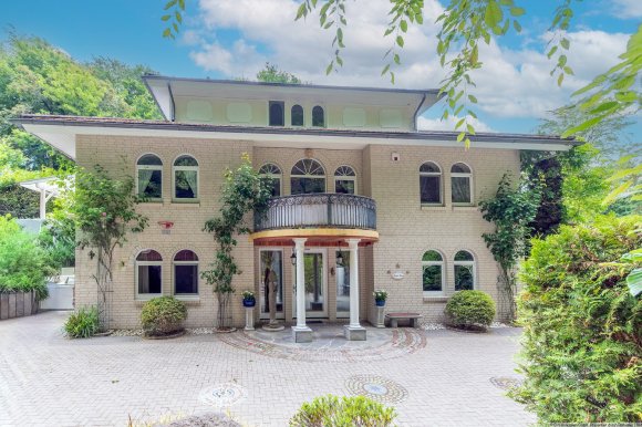 Toskanische Villa am Kitzeberger Strand